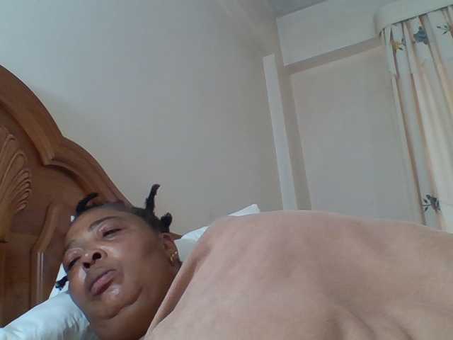 pussylips53 live cam on BongaCams