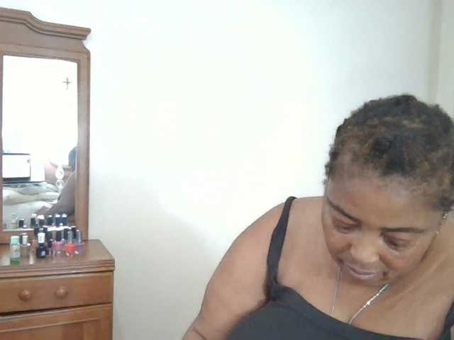 pussylips53 live cam on BongaCams