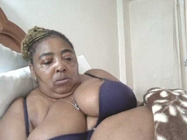 pussylips53