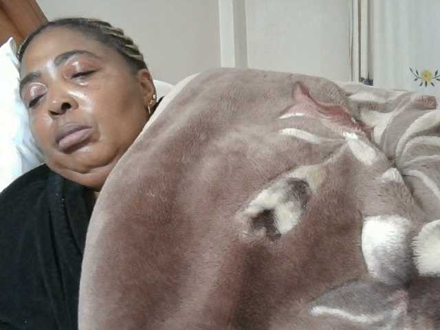 pussylips53 live cam on BongaCams
