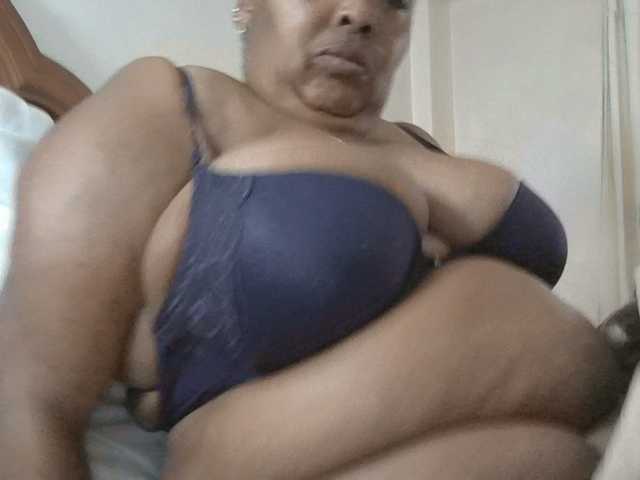 pussylips53