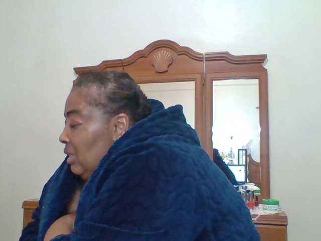 pussylips53 live cam on BongaCams