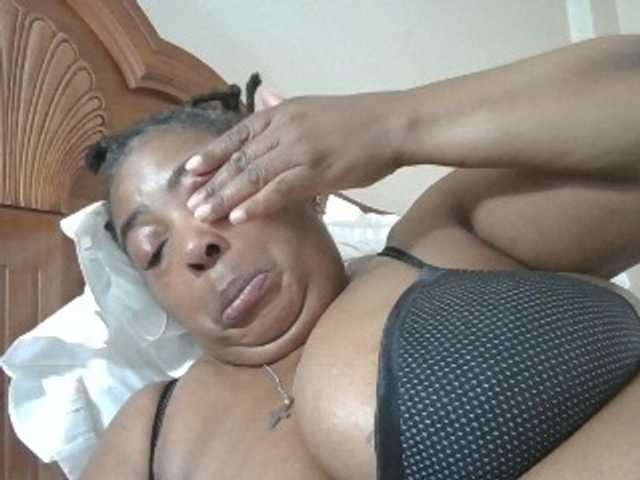 pussylips53