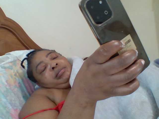 pussylips53 live cam on BongaCams