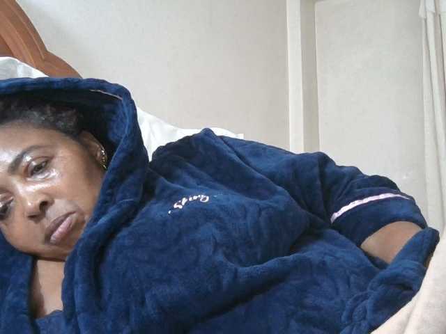 pussylips53 live cam preview