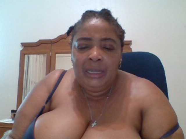pussylips53