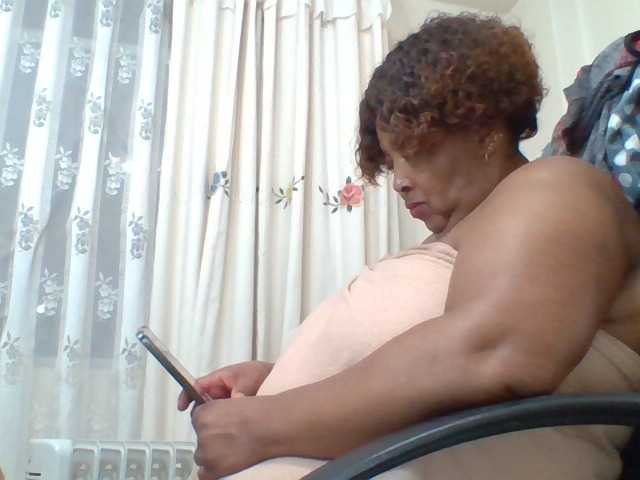pussylips53 live cam on BongaCams