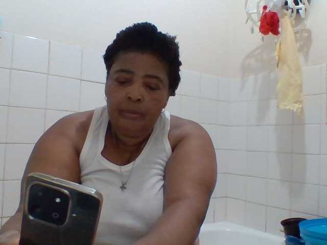 pussylips53 live cam on BongaCams