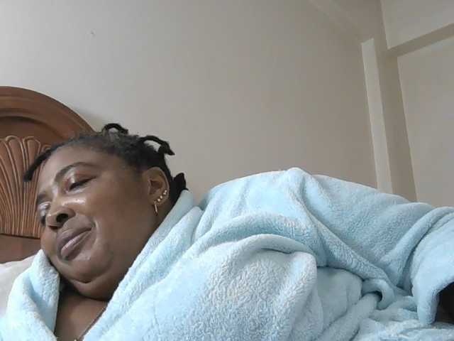 pussylips53 live cam preview