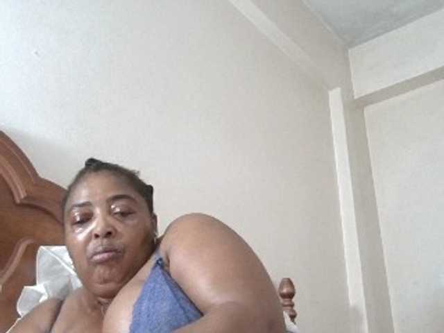 pussylips53