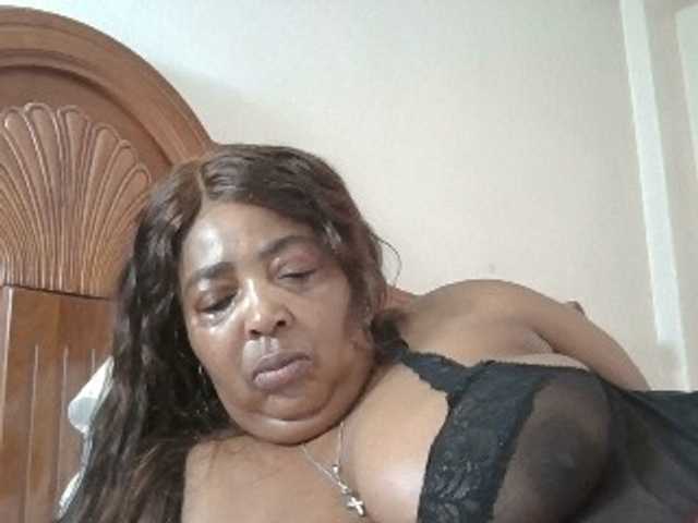 pussylips53
