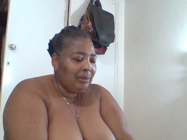 pussylips53