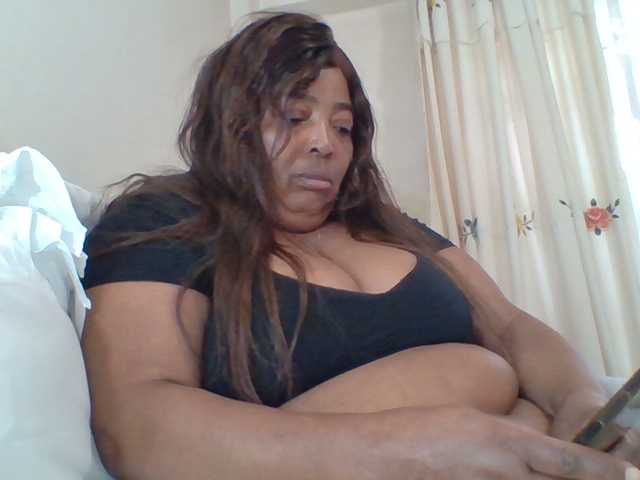 pussylips53 live cam on BongaCams