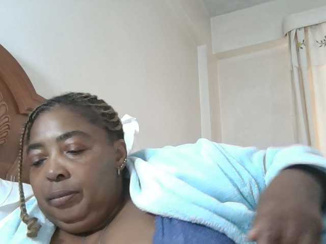 pussylips53 live cam preview