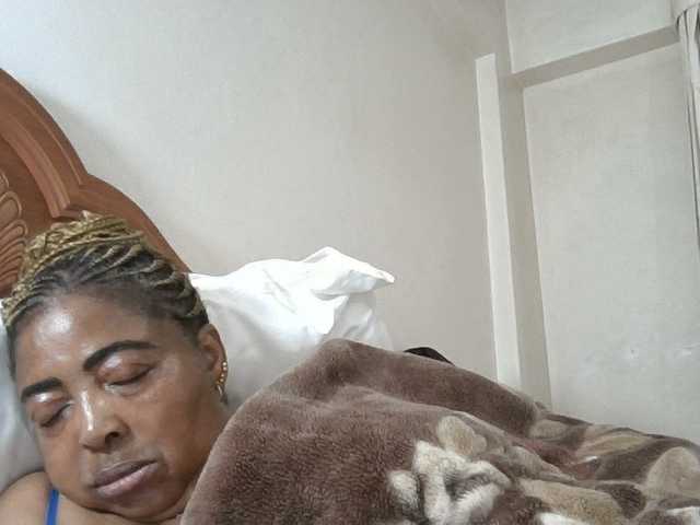 pussylips53
