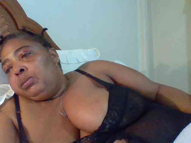 pussylips53 webcam