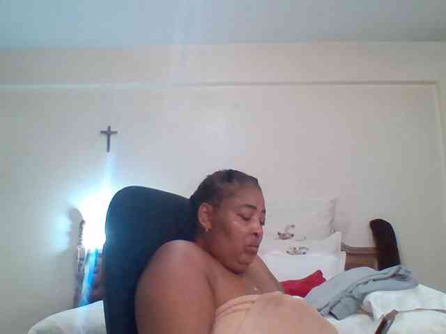 pussylips53 webcam