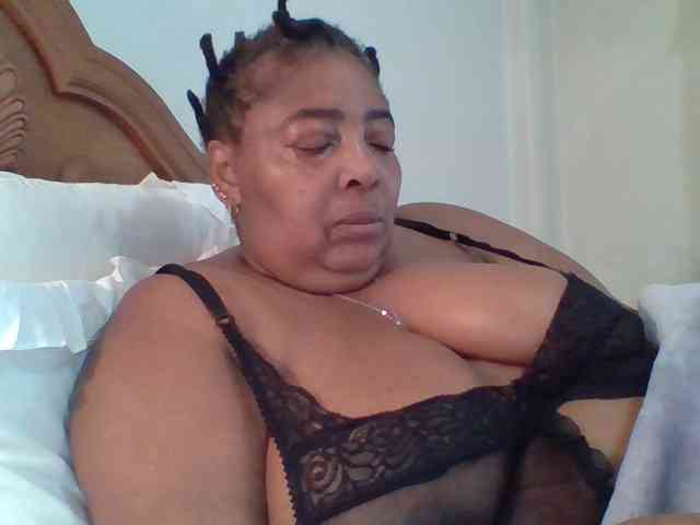 pussylips53 webcam
