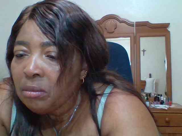 pussylips53 webcam