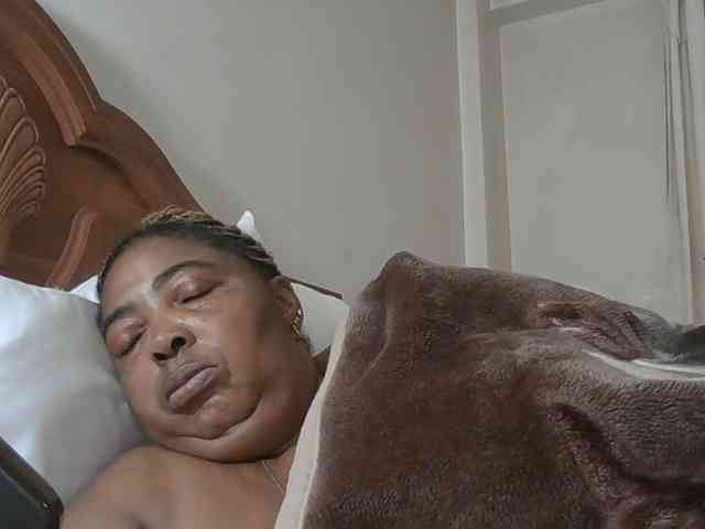 pussylips53 webcam