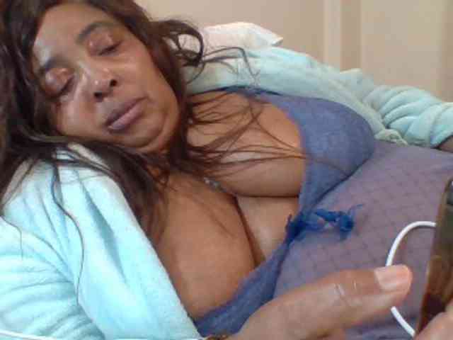 pussylips53 webcam