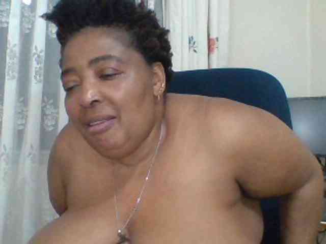 pussylips53 webcam