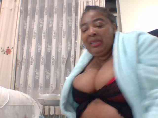 pussylips53 webcam