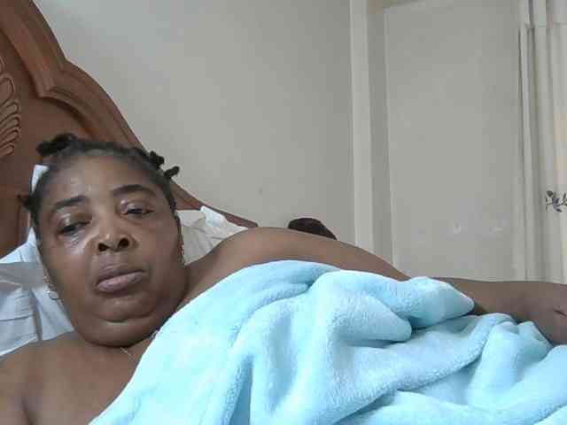 pussylips53 webcam