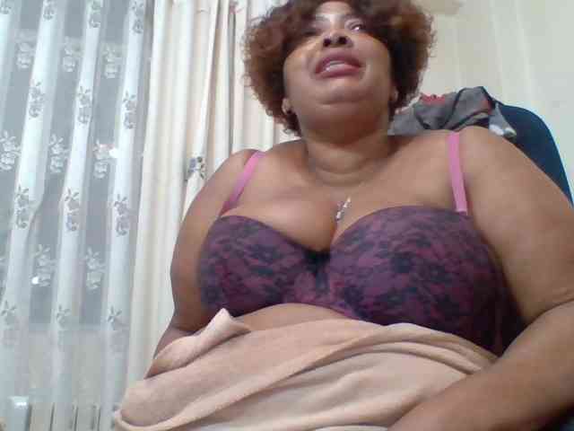 pussylips53 webcam