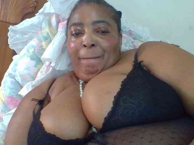pussylips53 webcam