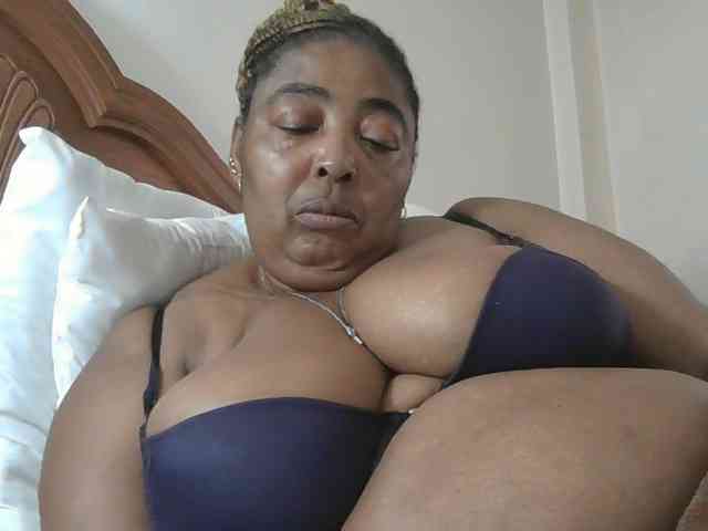 pussylips53 webcam
