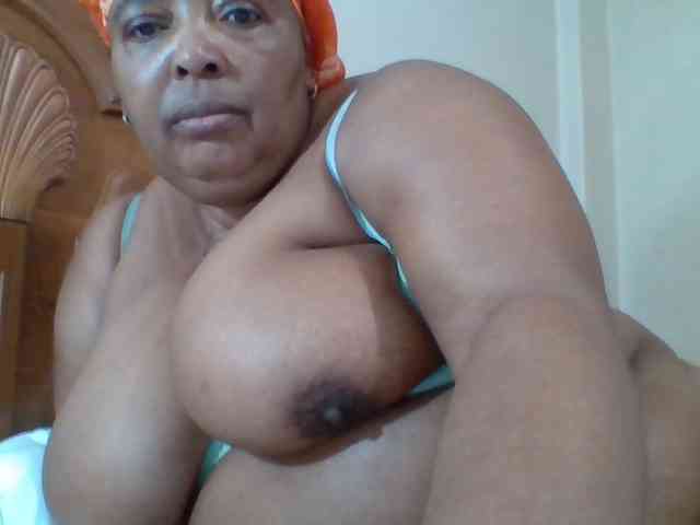 pussylips53 webcam