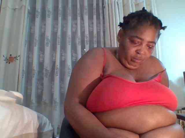 pussylips53 webcam