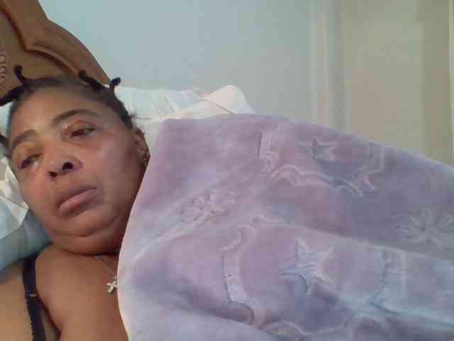 pussylips53 webcam