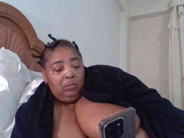 pussylips53 webcam