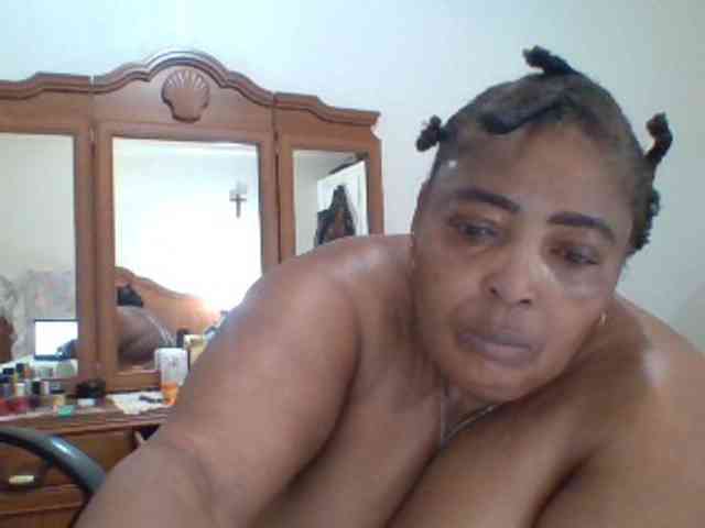 pussylips53 webcam