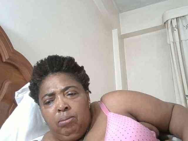 pussylips53 webcam