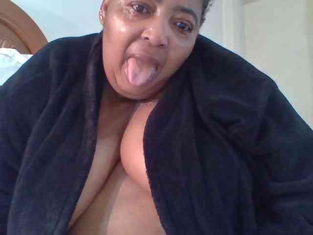 pussylips53 webcam