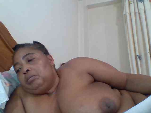 pussylips53 webcam