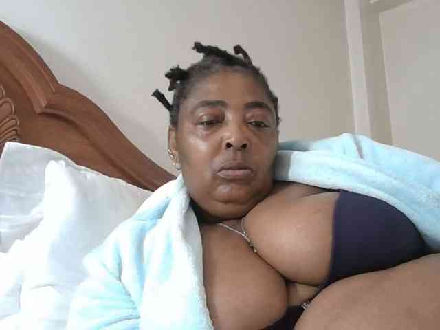 pussylips53 webcam