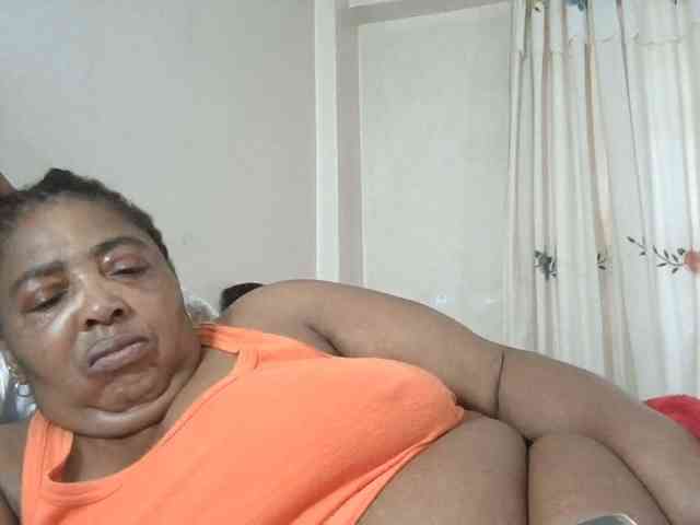 pussylips53 webcam