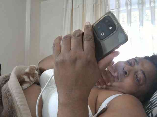 pussylips53 webcam