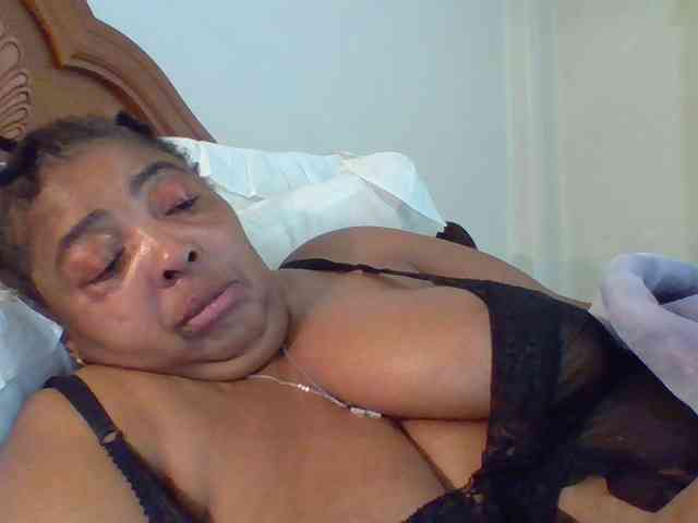 pussylips53 webcam