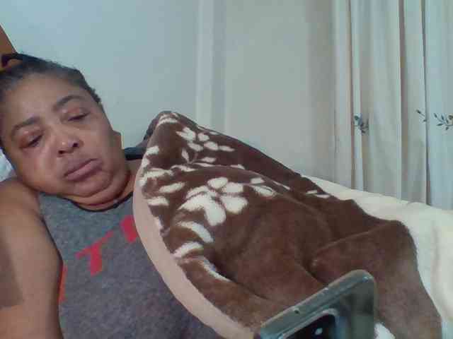 pussylips53 webcam