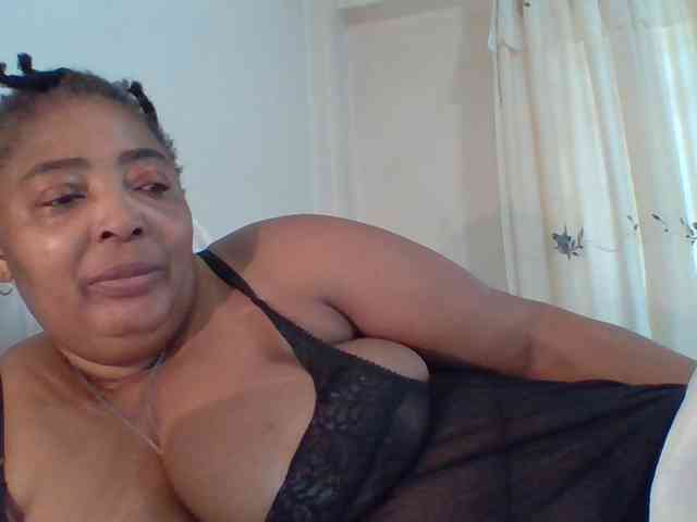 pussylips53 webcam