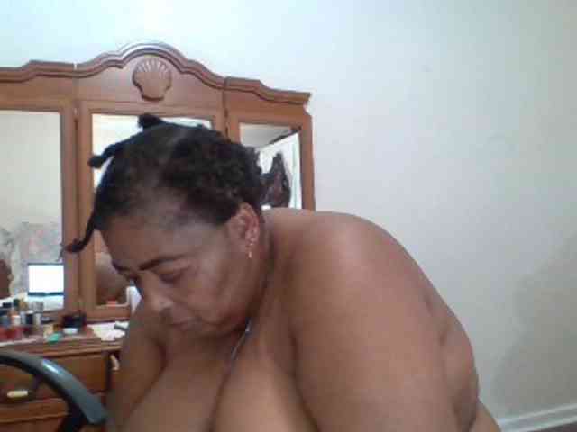 pussylips53 webcam