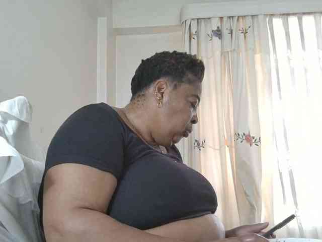 pussylips53 webcam