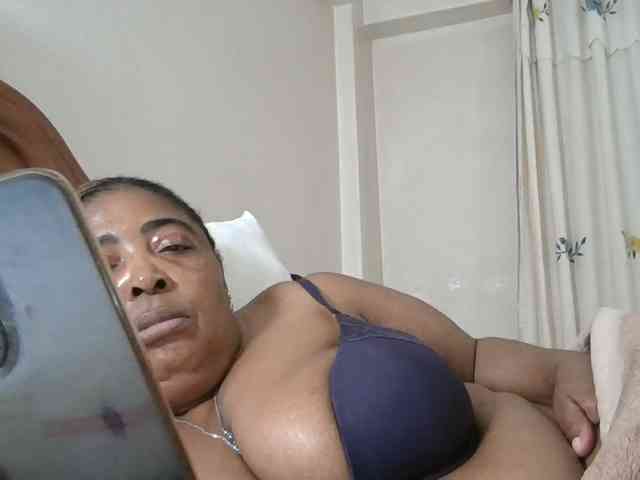 pussylips53 webcam