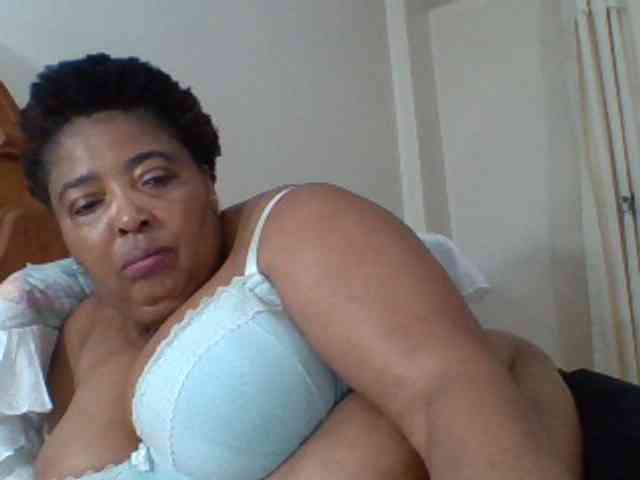 pussylips53 webcam