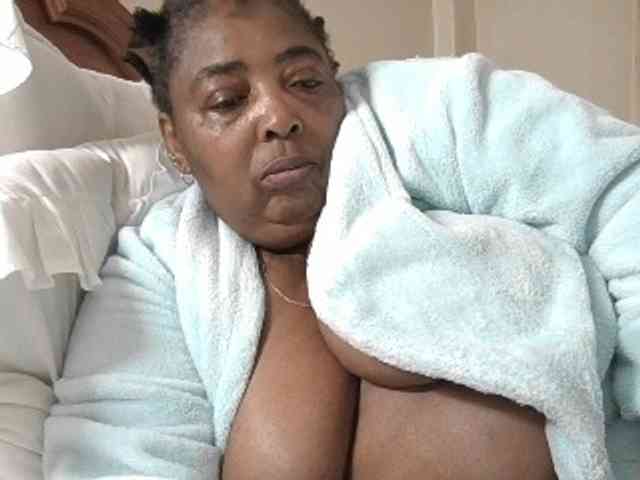 pussylips53 webcam